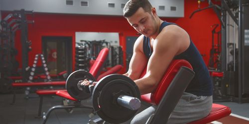 Les stéroïdes et leur rôle dans l’augmentation de la force musculaire chez les athlètes en préparation Les stéroïdes et leur rôle dans l’augmentation de la force musculaire chez les athlètes en préparation